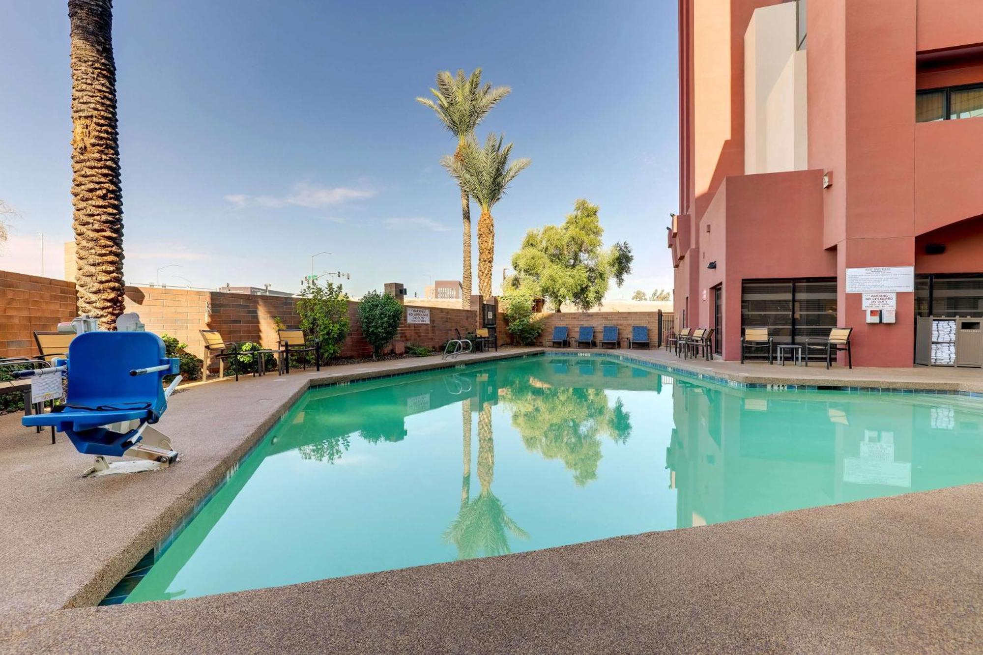 Drury Inn & Suites Phoenix Airport מראה חיצוני תמונה