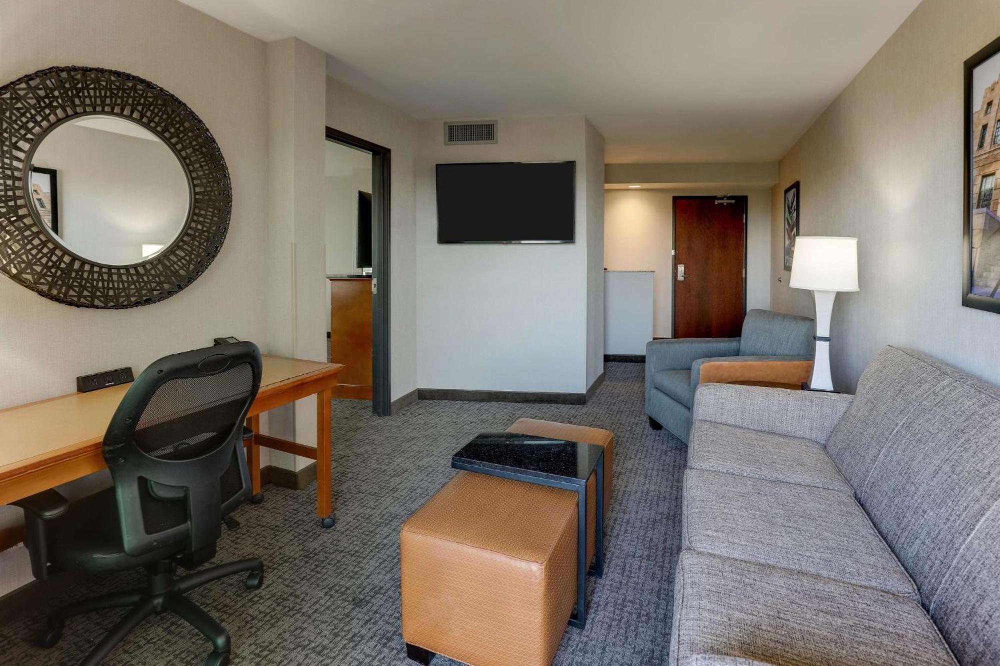 Drury Inn & Suites Phoenix Airport מראה חיצוני תמונה